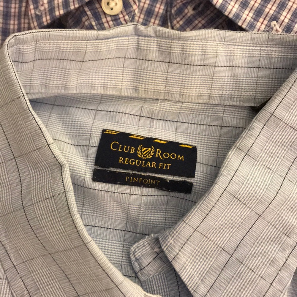 Two button down shirts - Picture 2 of 4